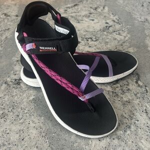 NEW!! ⭐️Merrell Black and Purple Sport Sandals with Ankle Straps